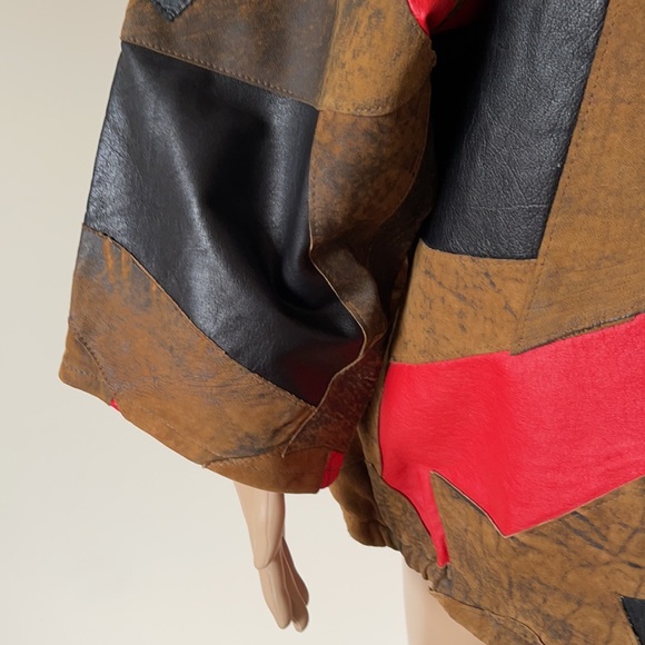 VINTAGE | Leather patchwork top - Picture 9 of 12